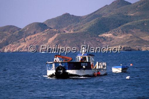 espagne andalousie 19.jpg - Bateau de pecheIsleta de MoroCote d'AlmeriaAndalousieEspagne